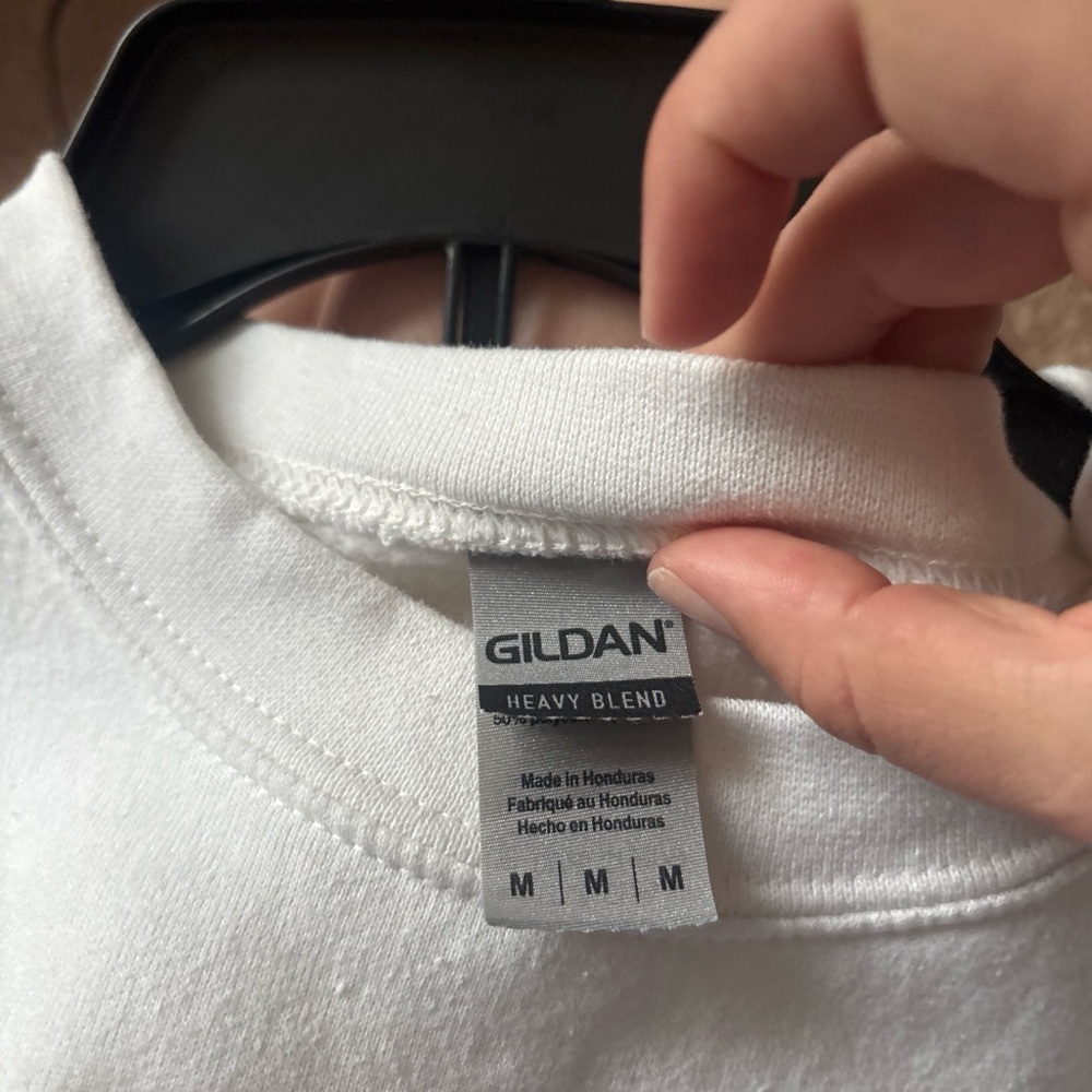 Gildan White Crewneck Sweatshirt with Blue and Yellow 'Delaware' Lettering - Picture 3 of 3